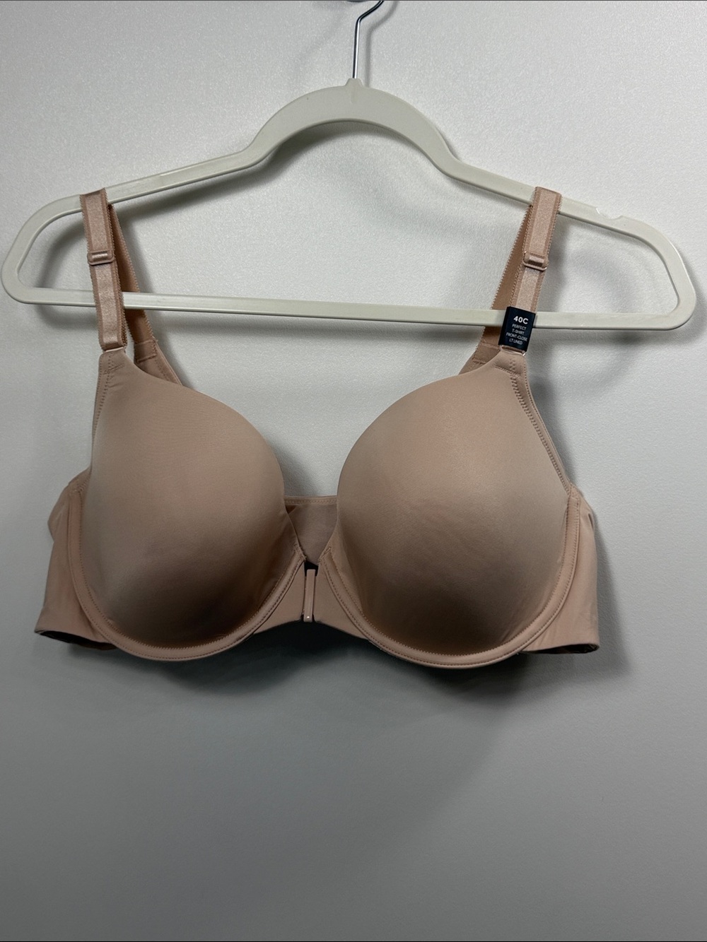 Torrid Perfect T-Shirt front close LT Lined nude bra size 40C.NWT